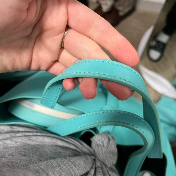 🩵Tiffany & Co Purse🩵 - Picture 11 of 11